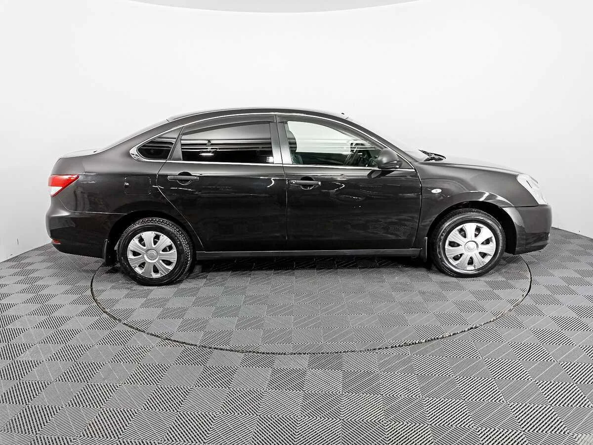 Nissan Almera