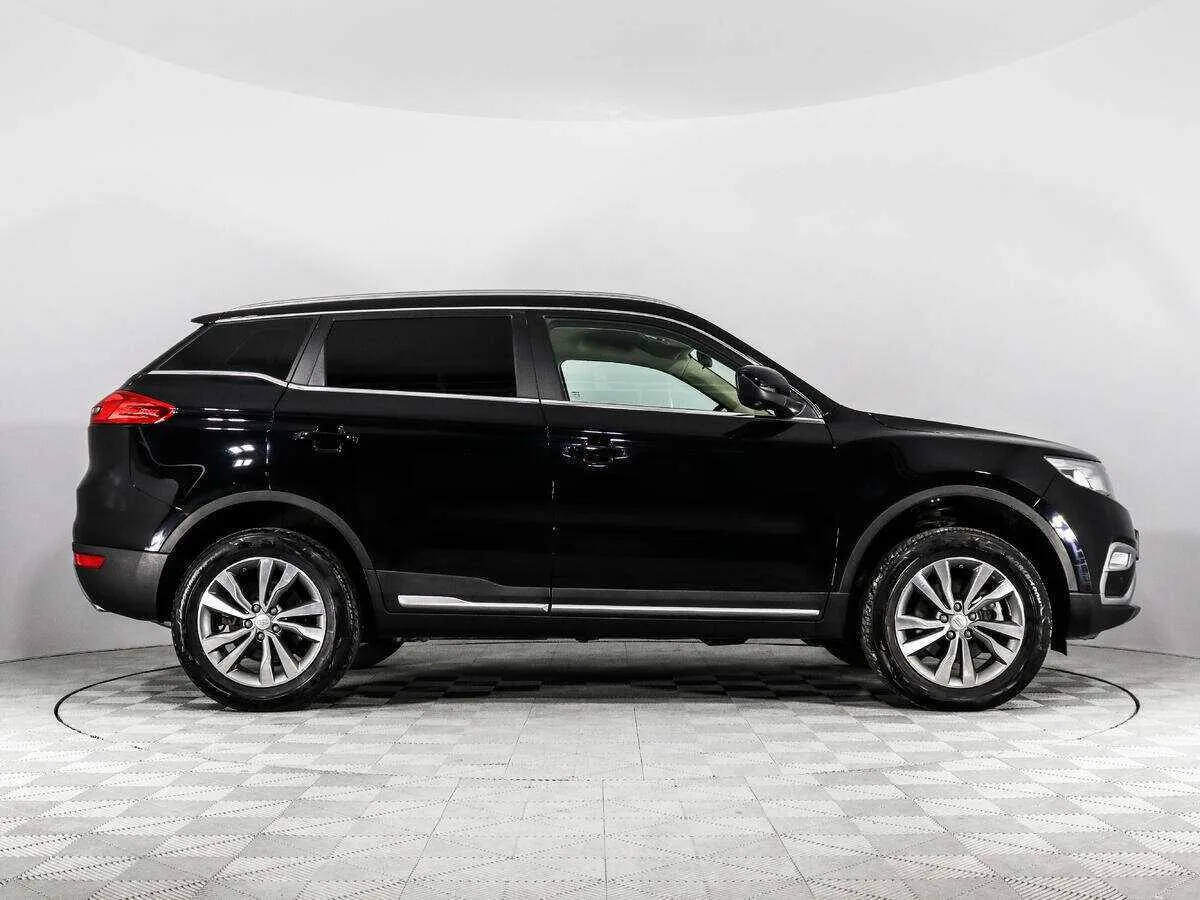 Geely Atlas