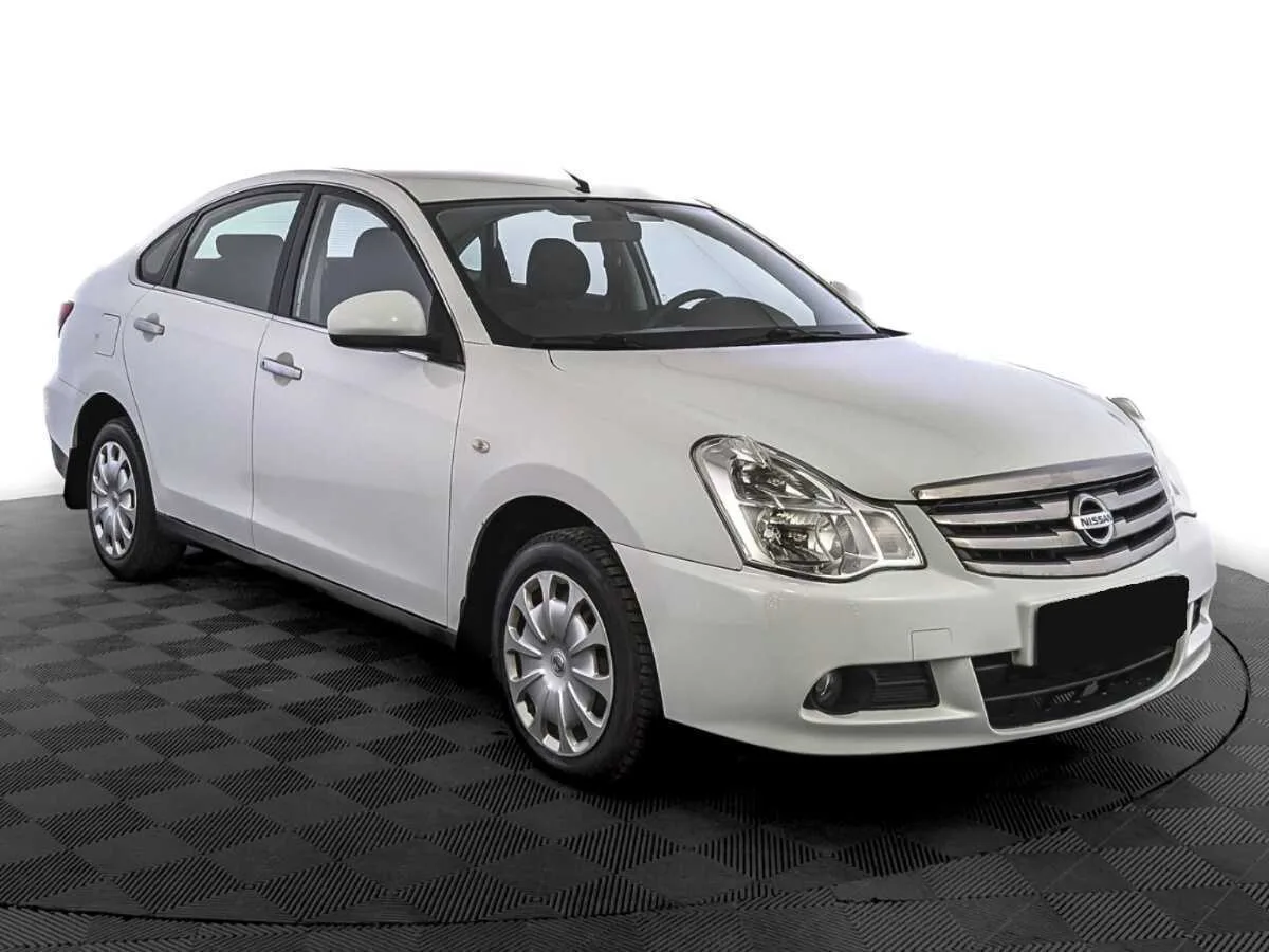 Nissan Almera