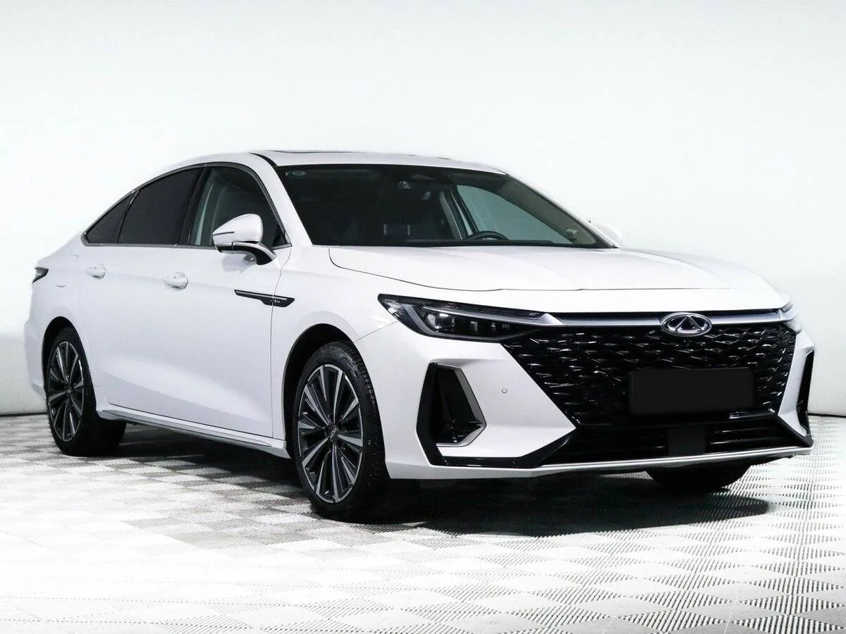 Chery Arrizo 8