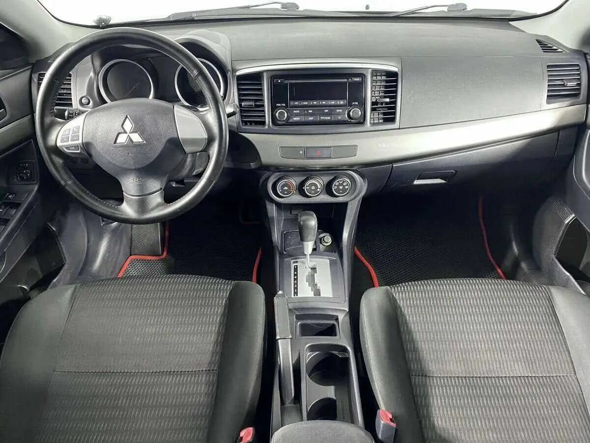 Mitsubishi Lancer