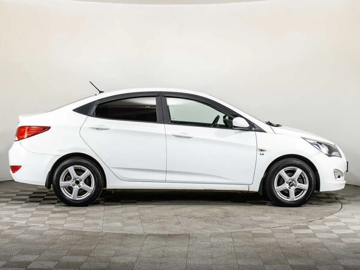 Hyundai Solaris