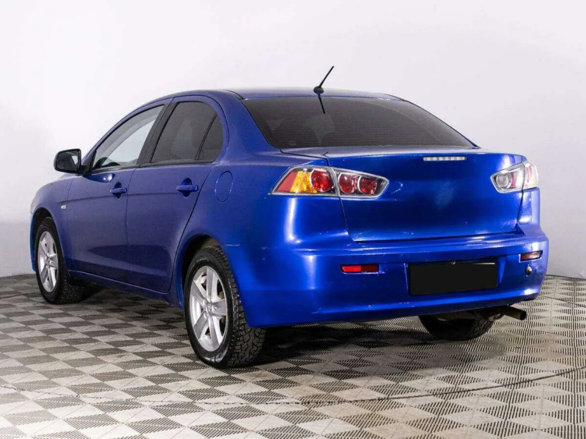 Mitsubishi Lancer