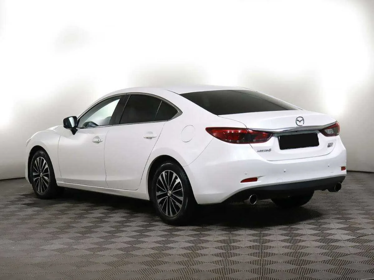 Mazda 6