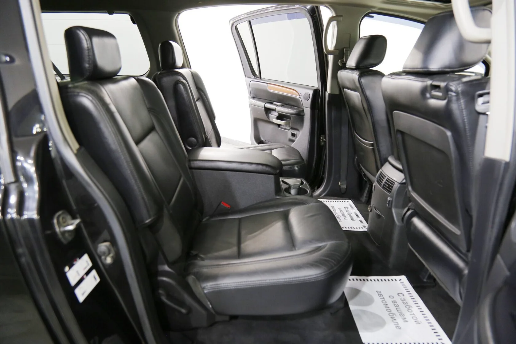 Infiniti QX56