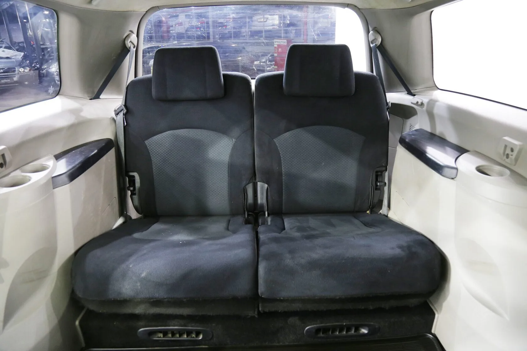 Mitsubishi Grandis