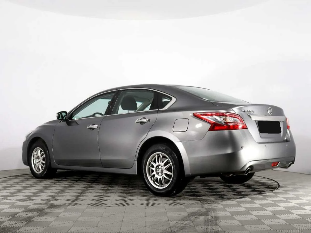 Nissan Teana