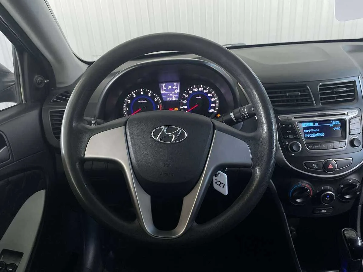 Hyundai Solaris