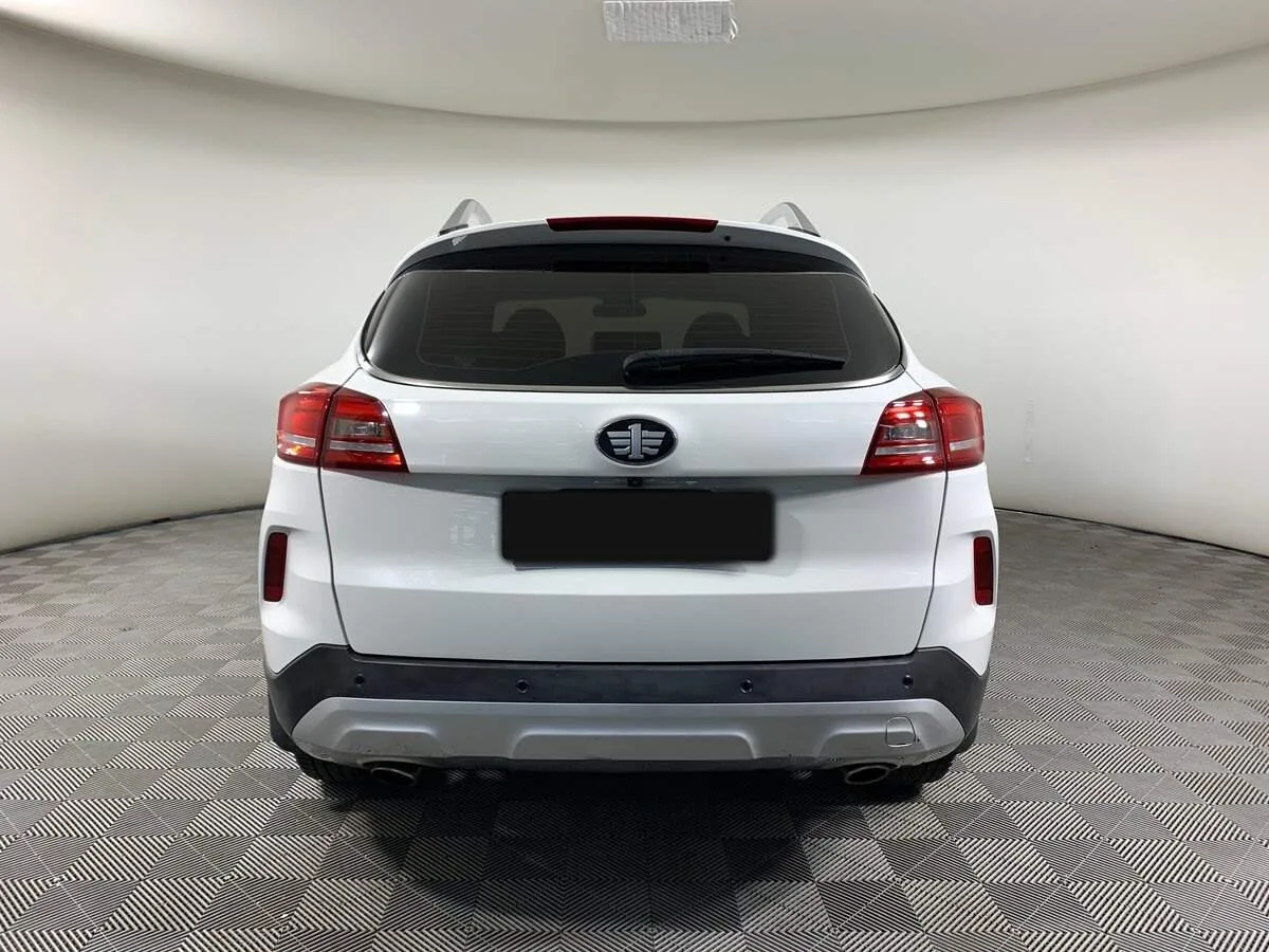FAW Besturn X80