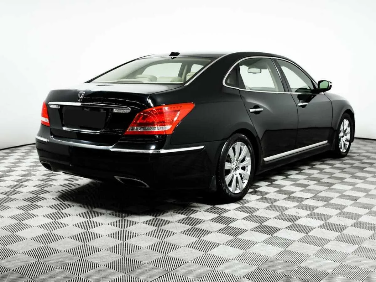 Hyundai Equus