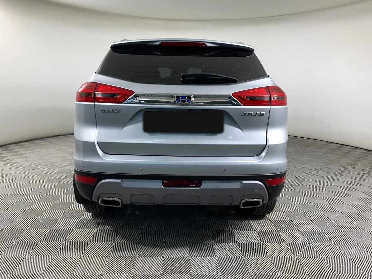 Geely Atlas