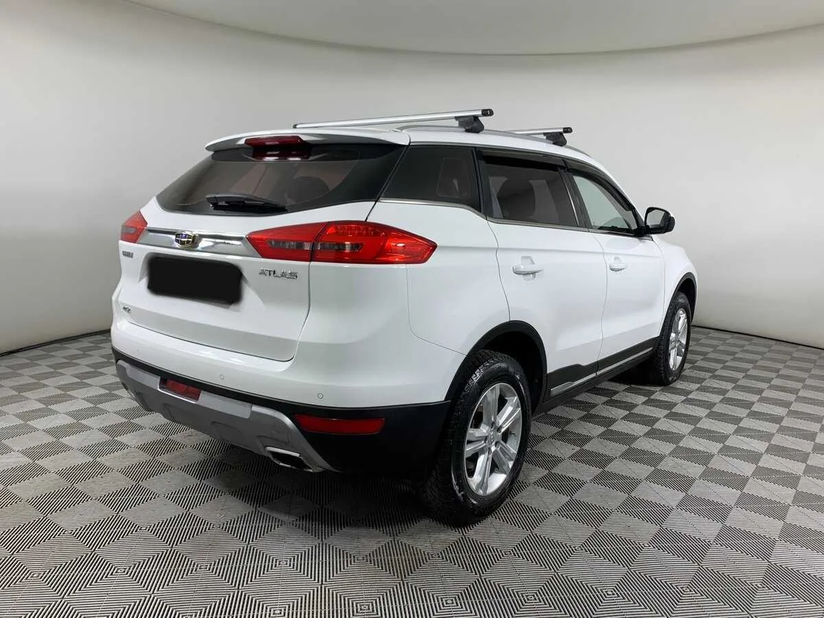 Geely Atlas