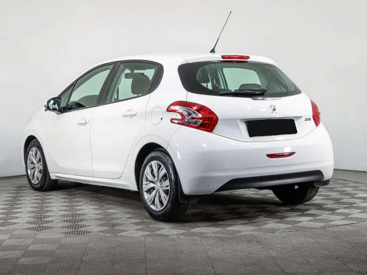 Peugeot 208