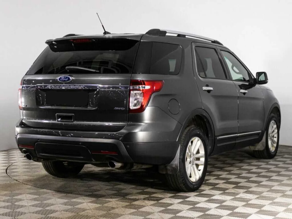 Ford Explorer