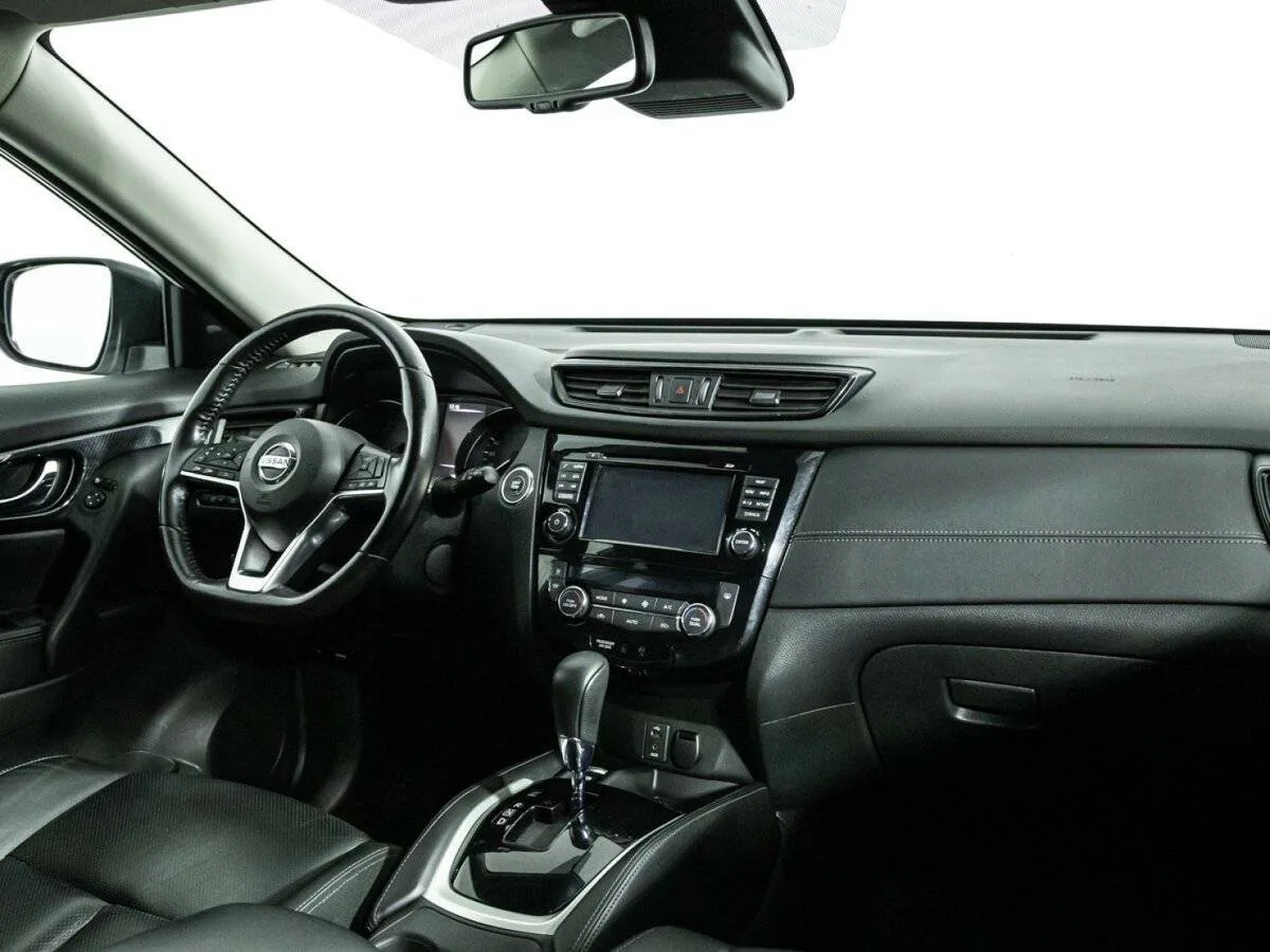 Nissan X Trail