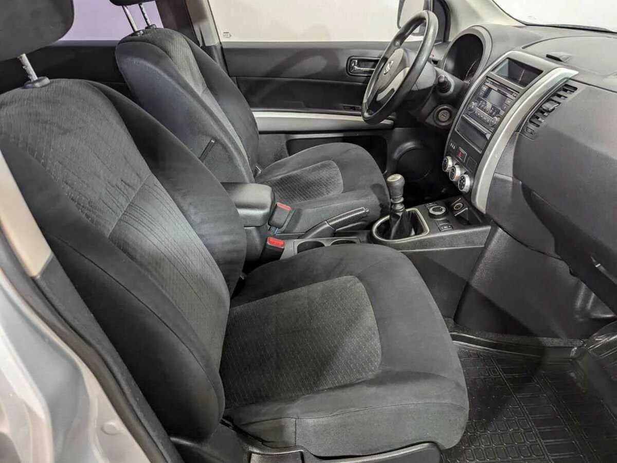 Nissan X Trail
