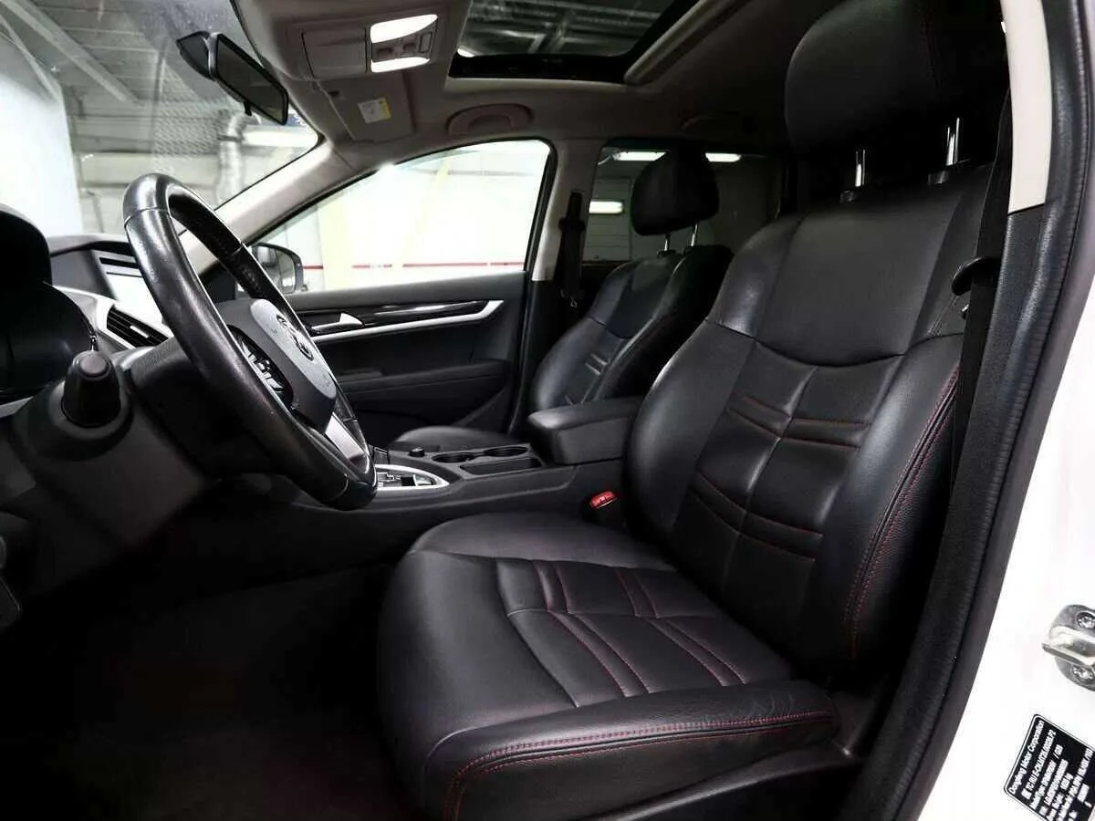 Dongfeng AX7