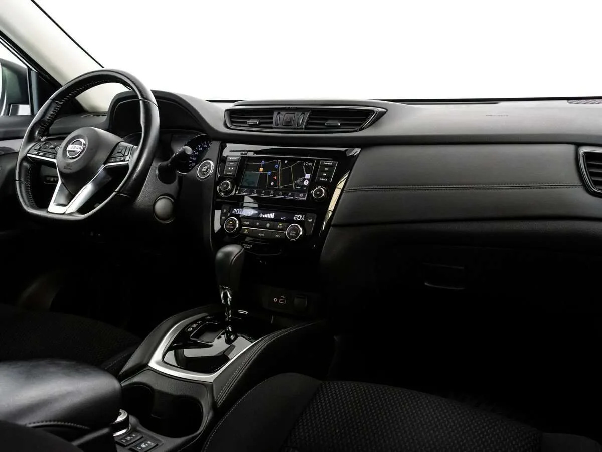 Nissan X Trail