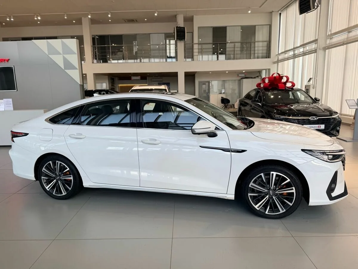 Chery Arrizo 8