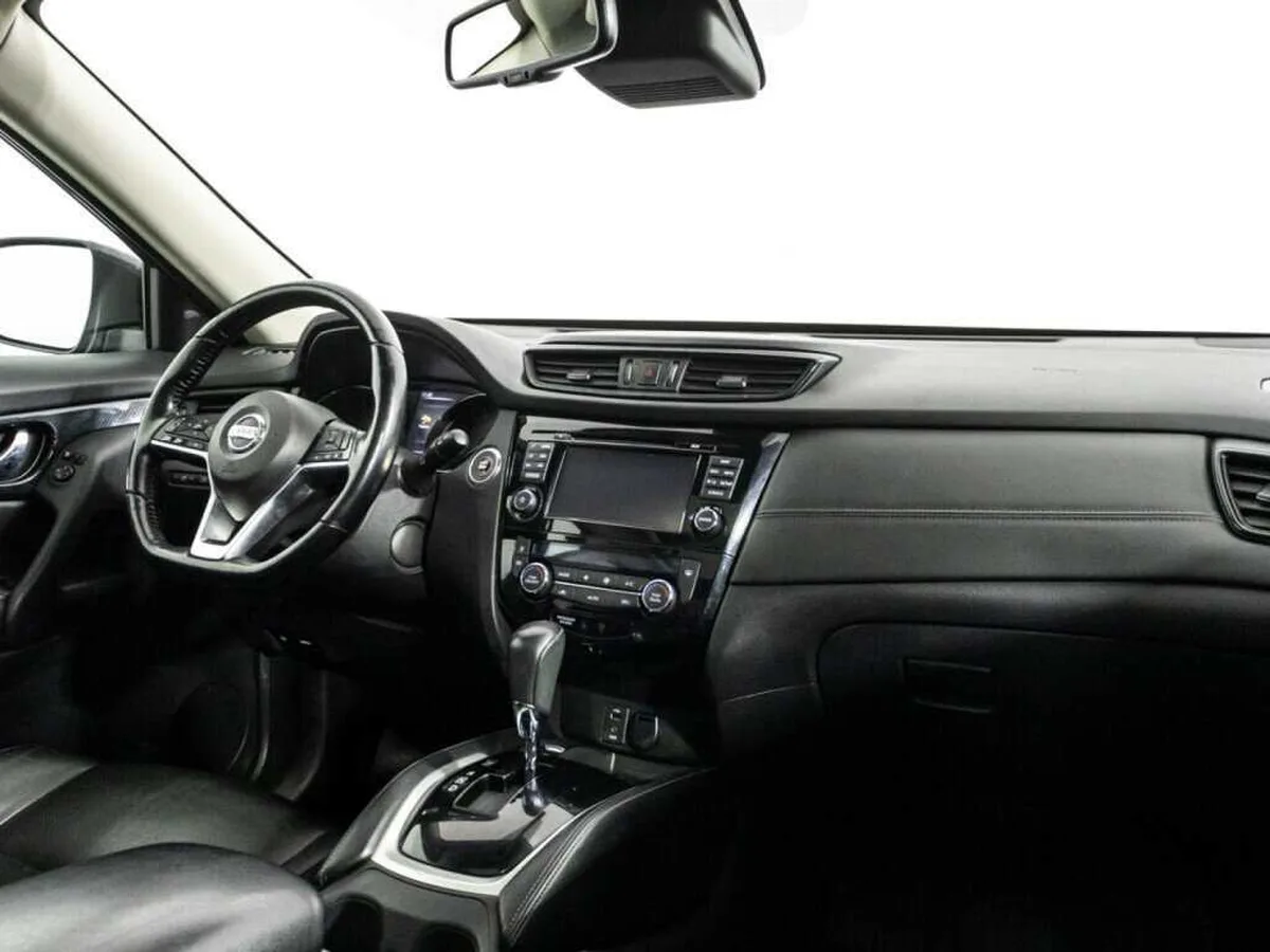 Nissan X Trail