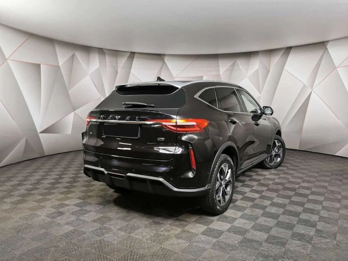 Haval F7