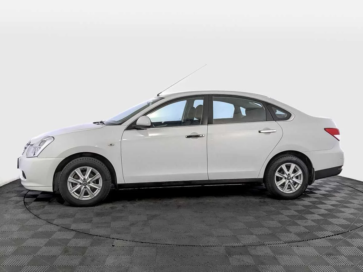 Nissan Almera
