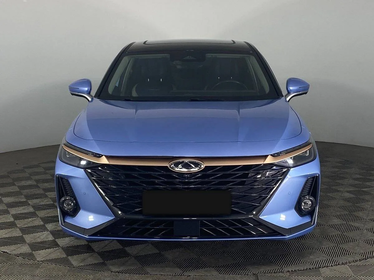Chery Arrizo 8