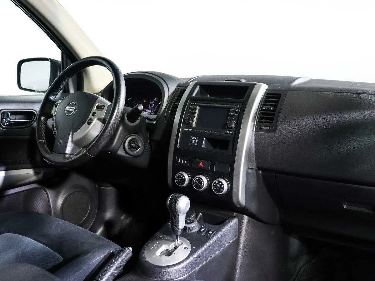 Nissan X Trail