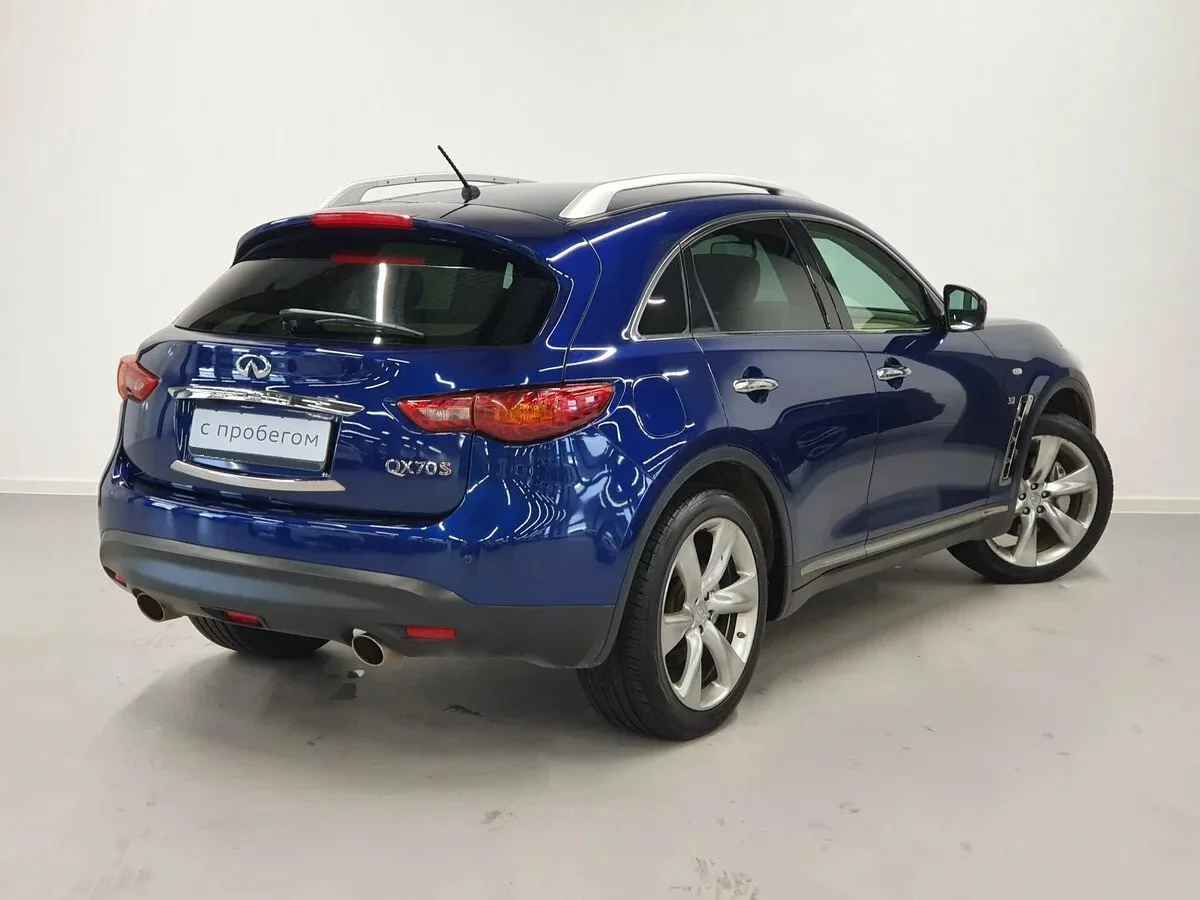 Infiniti QX70