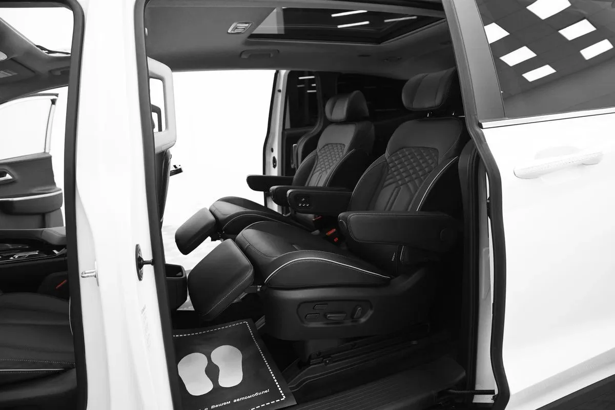 Hyundai Custo