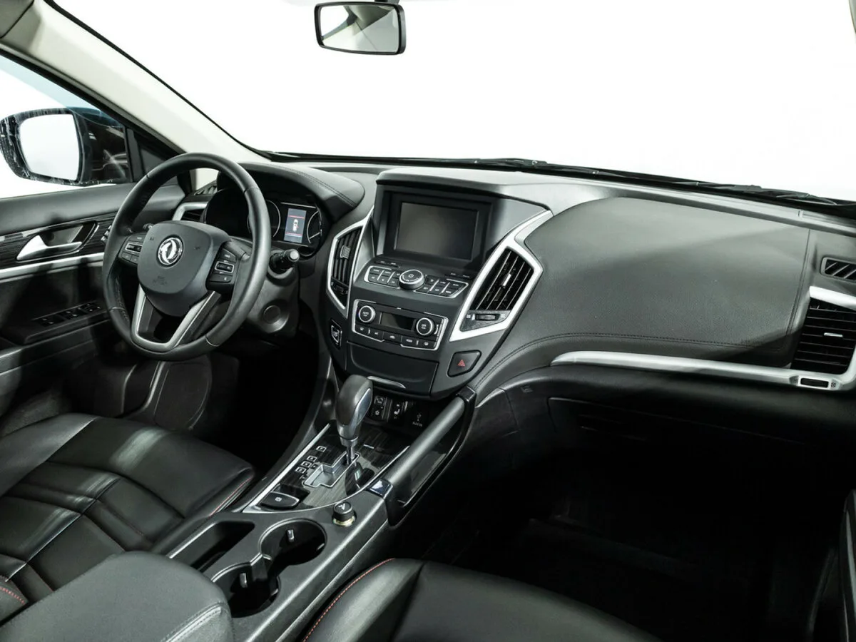 Dongfeng AX7