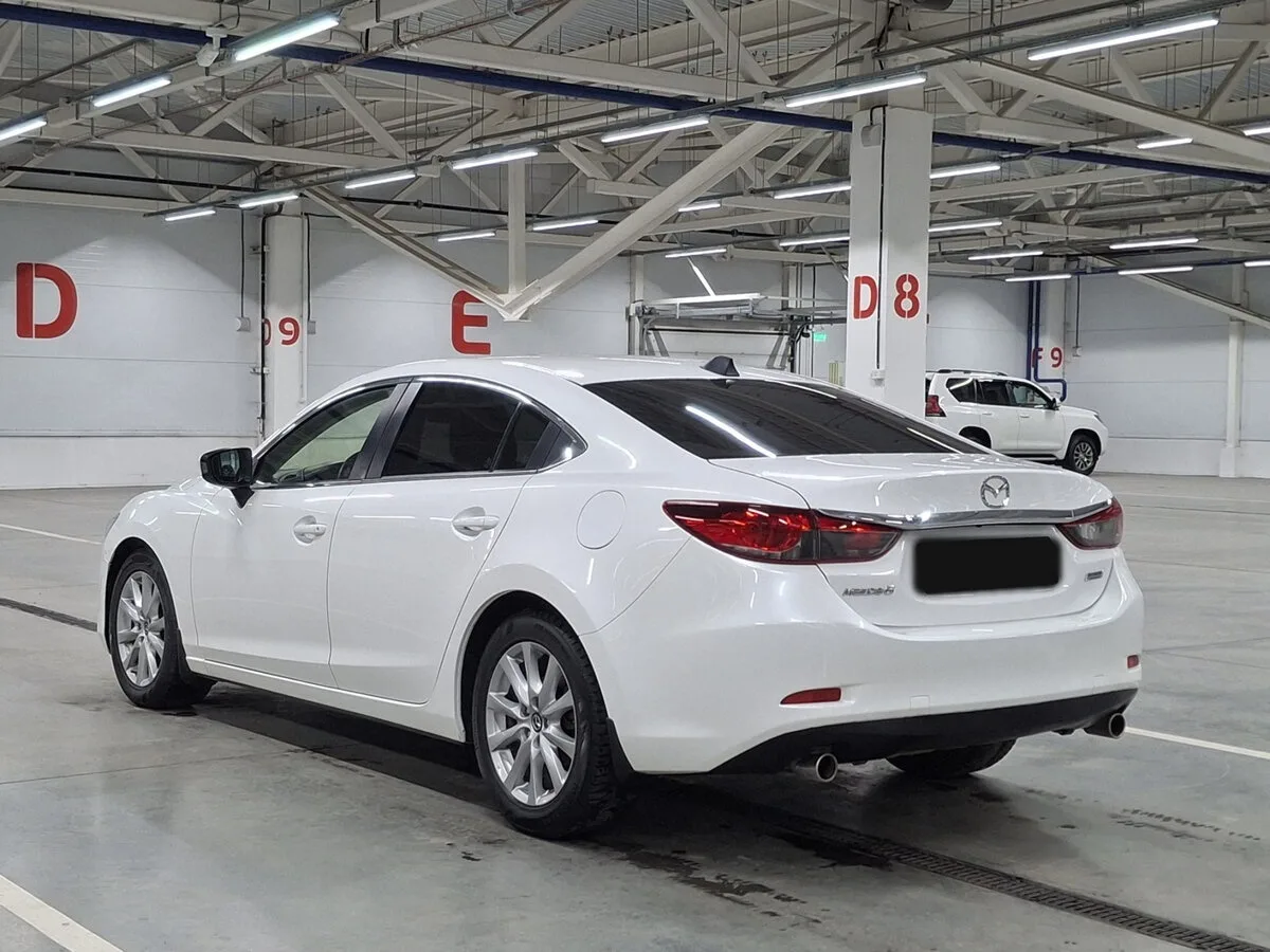 Mazda 6