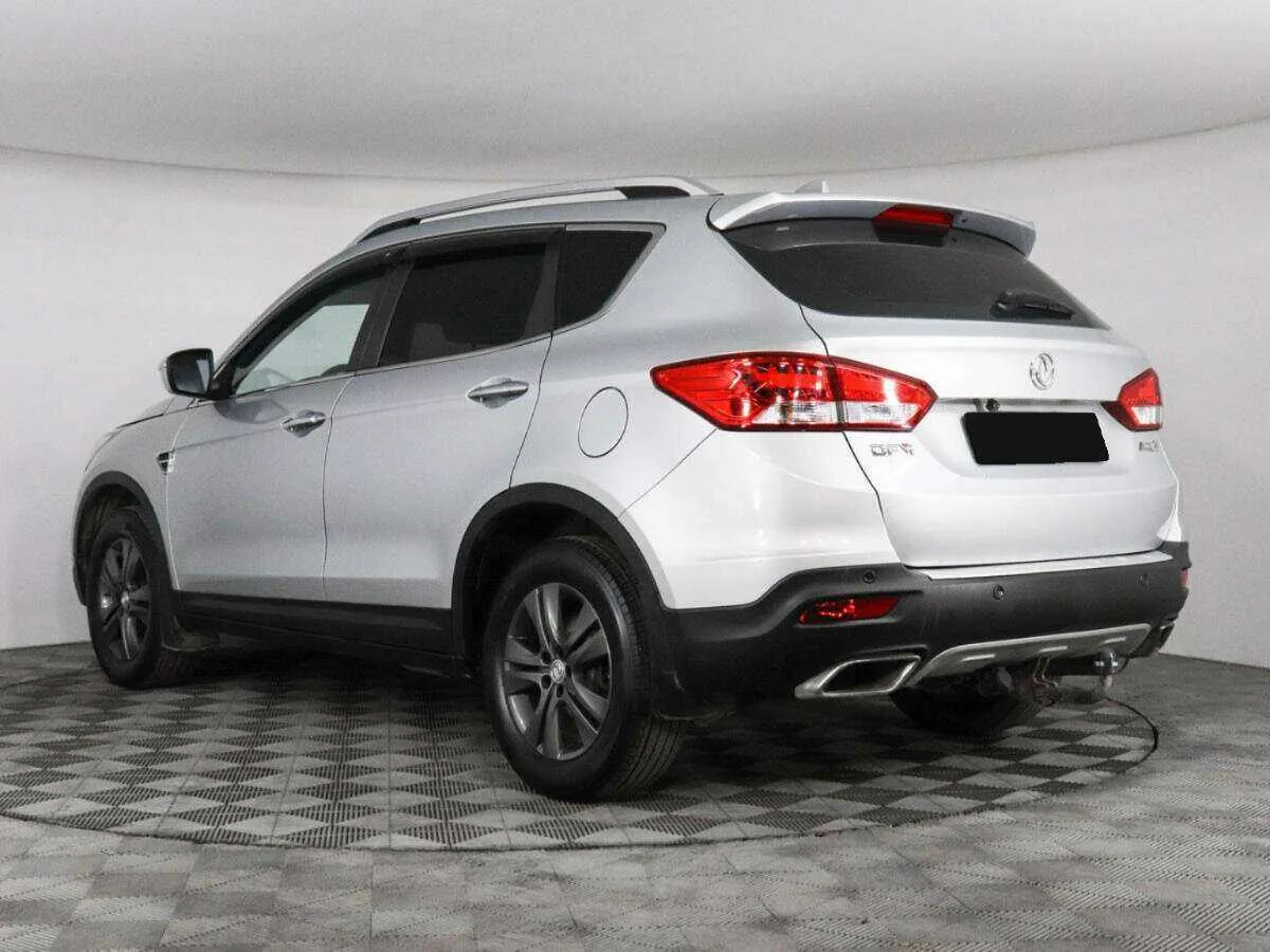 Dongfeng AX7