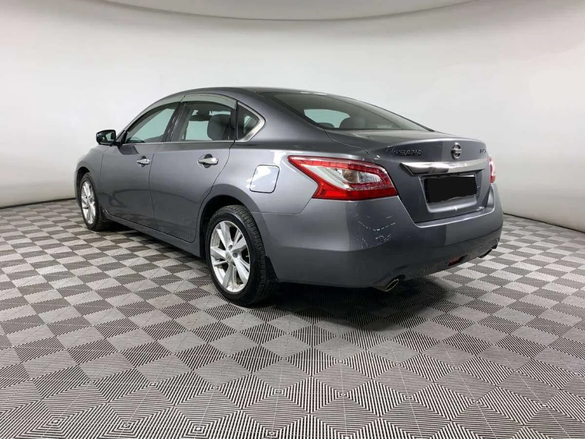 Nissan Teana