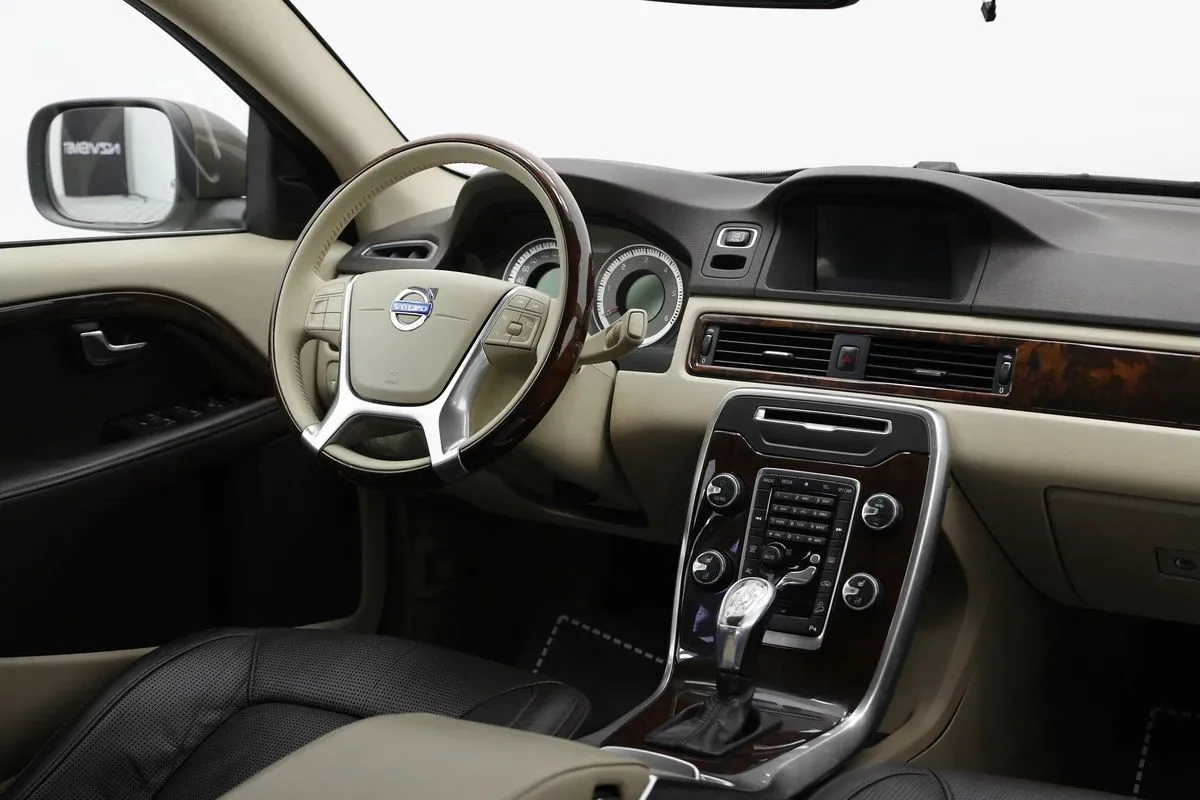 Volvo XC70