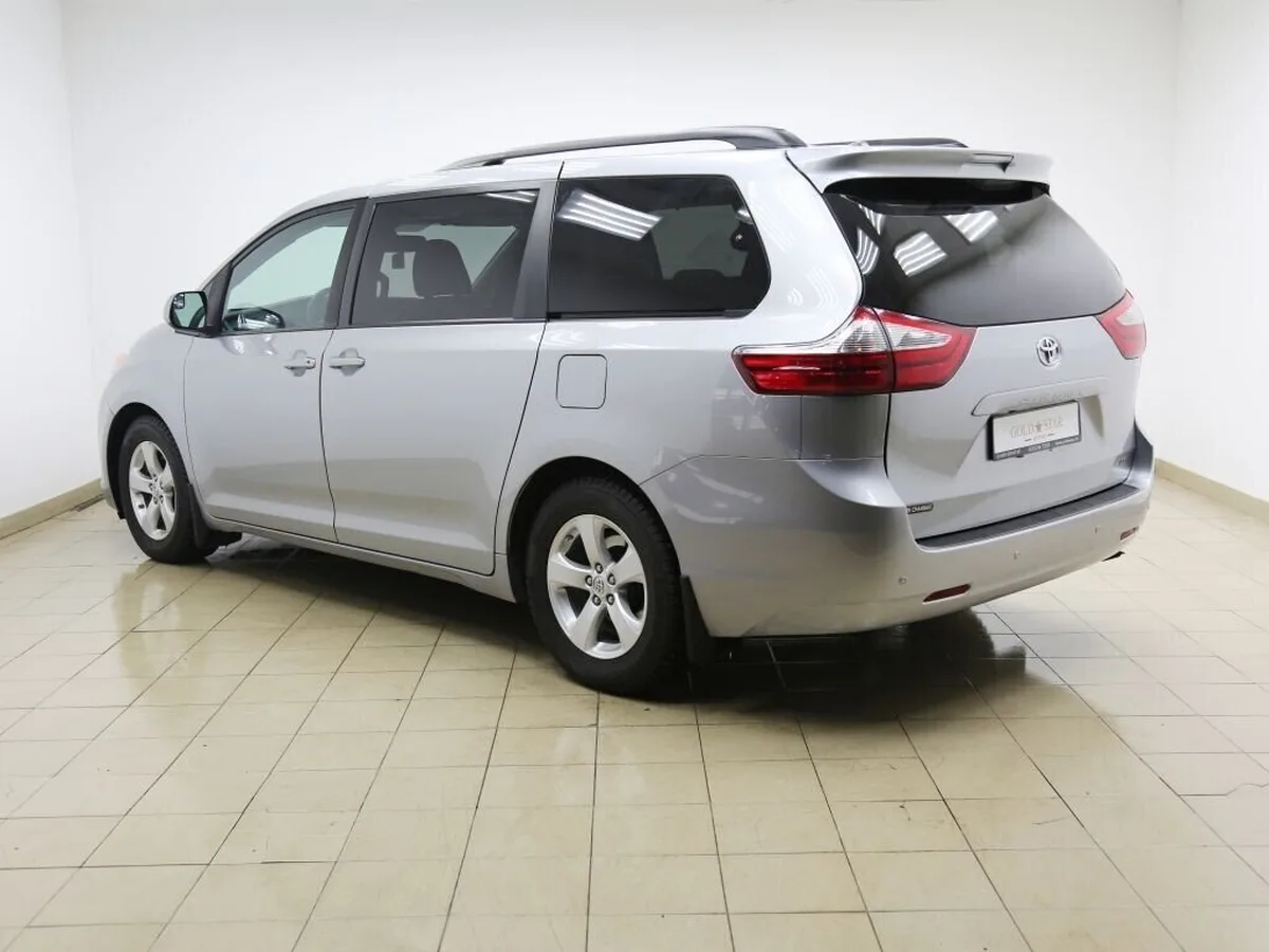Toyota Sienna