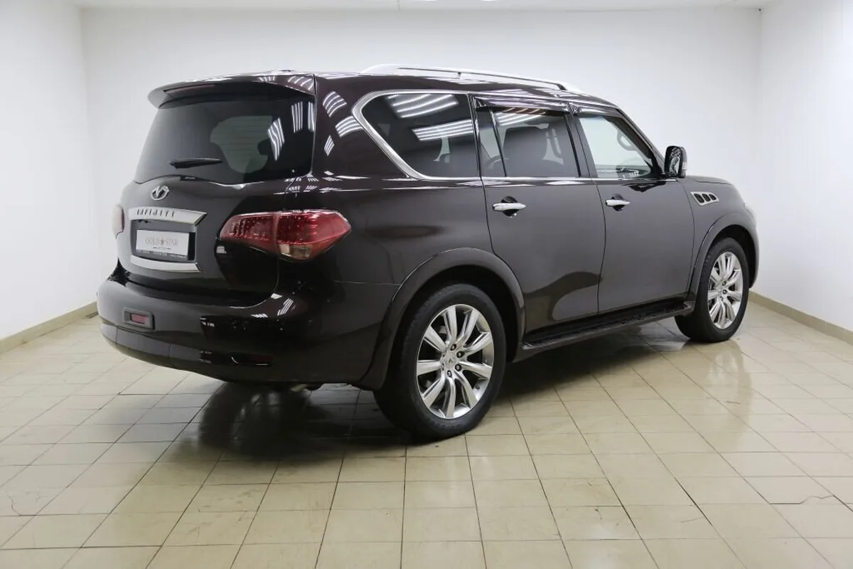 Infiniti QX56