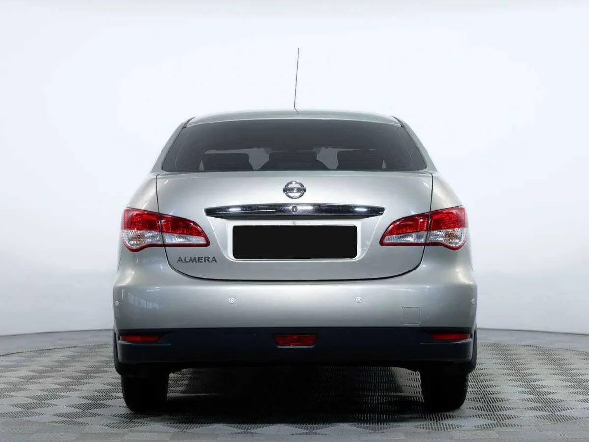 Nissan Almera