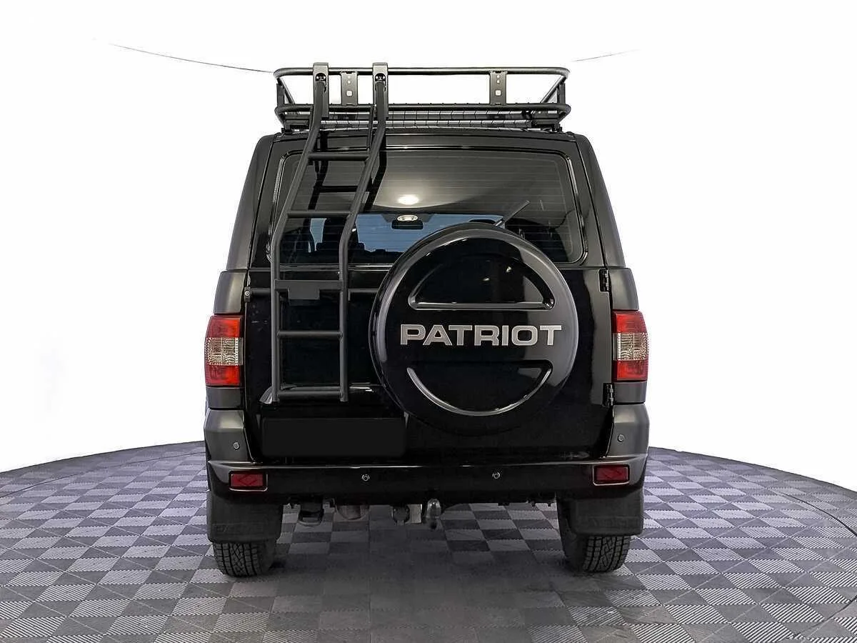 УАЗ Patriot