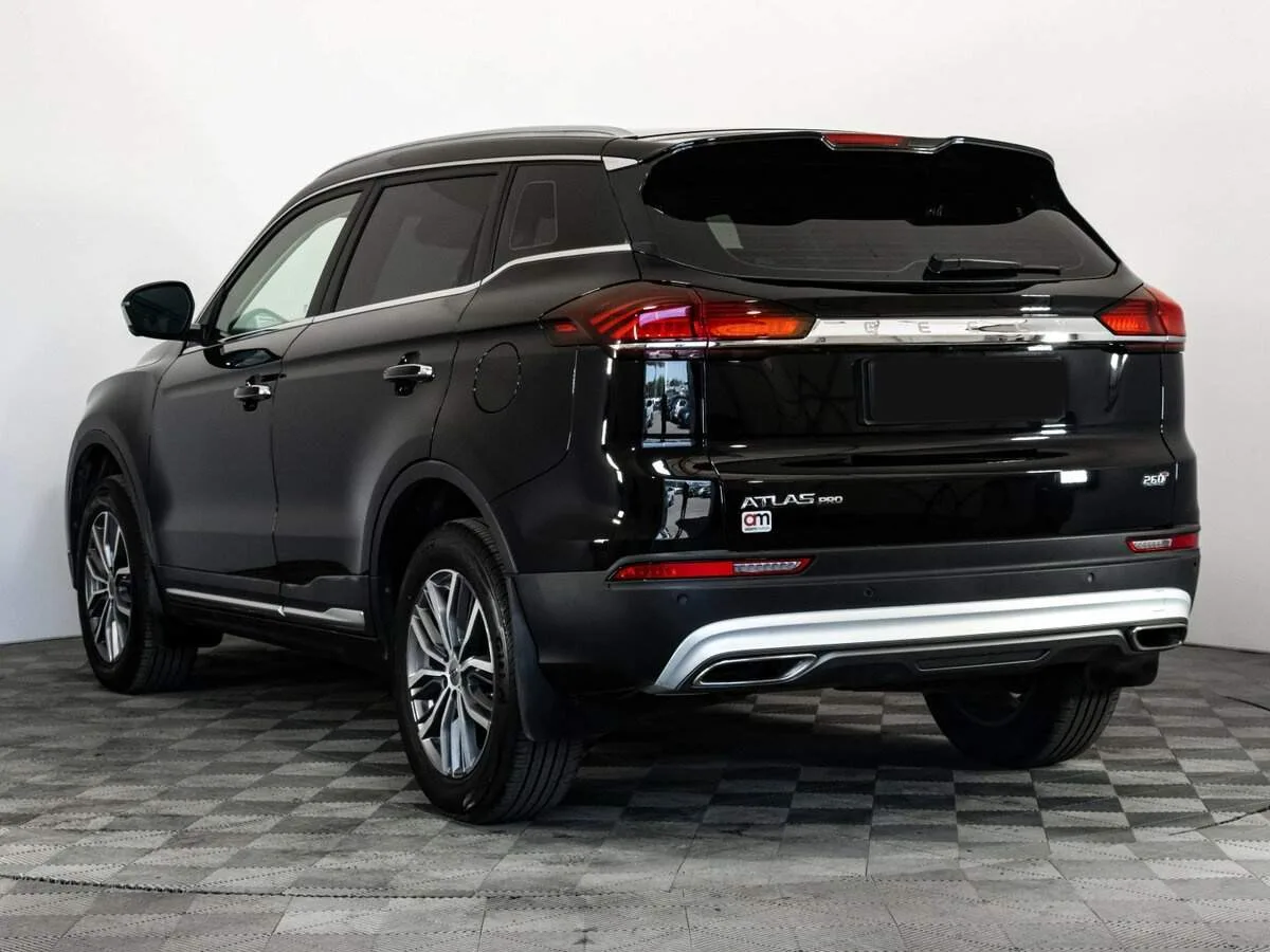 Geely Atlas Pro