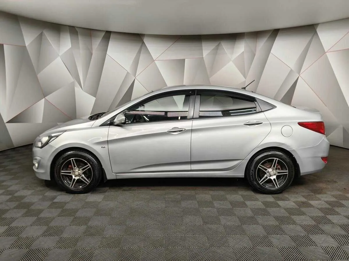 Hyundai Solaris