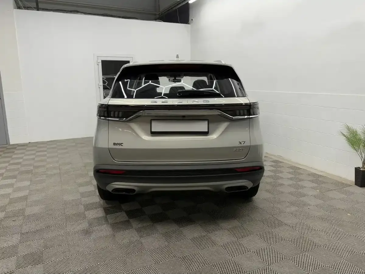 BAIC X7
