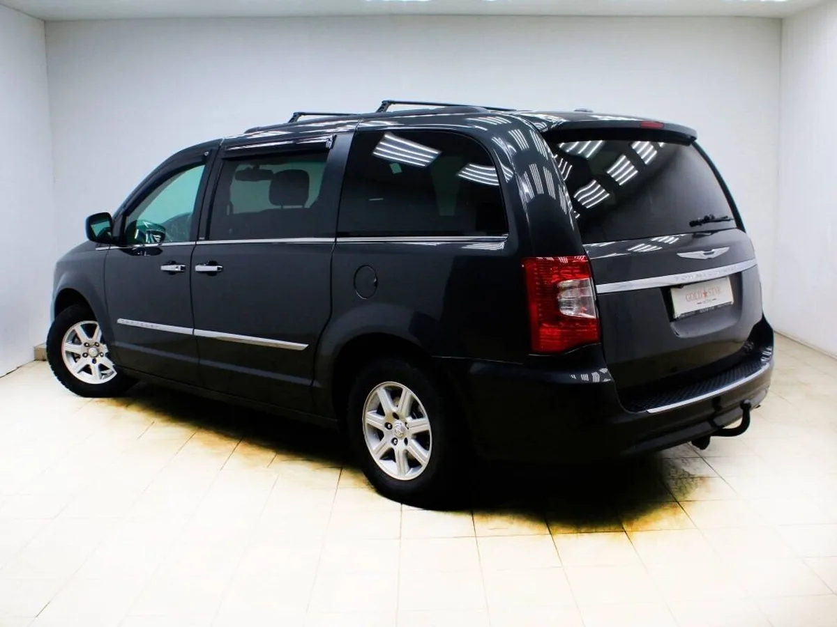 Chrysler Town &amp; Country