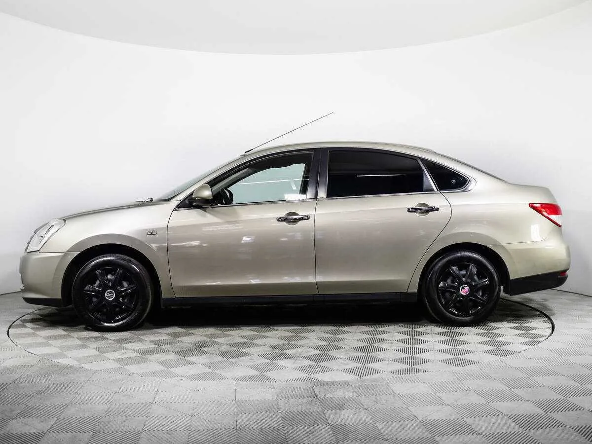 Nissan Almera