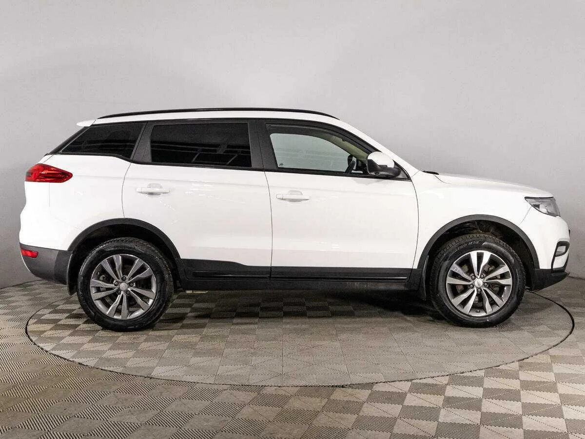 Geely Atlas
