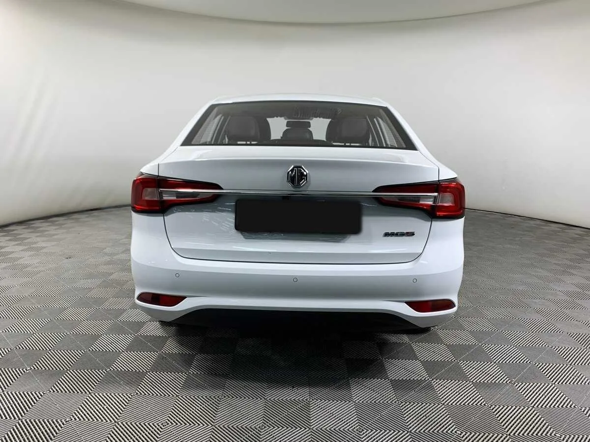 MG 5