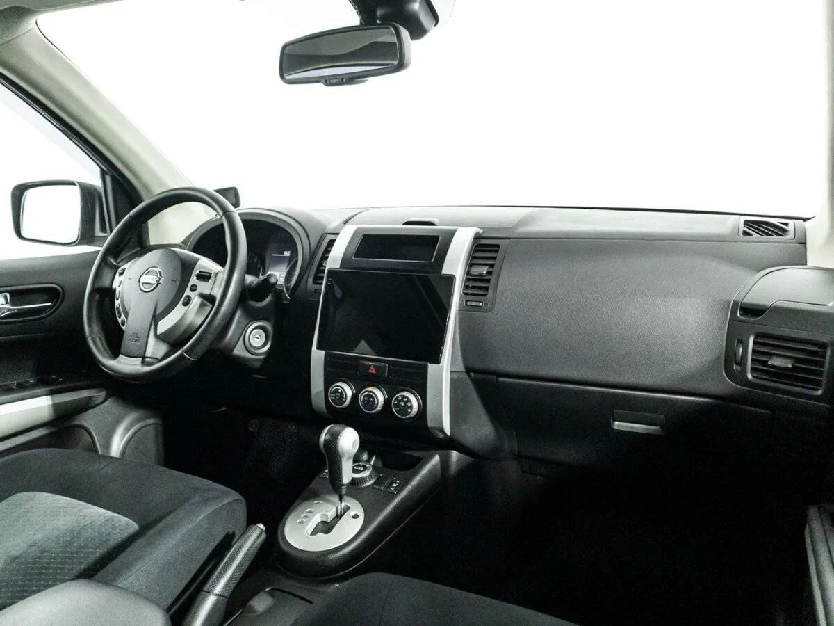 Nissan X Trail