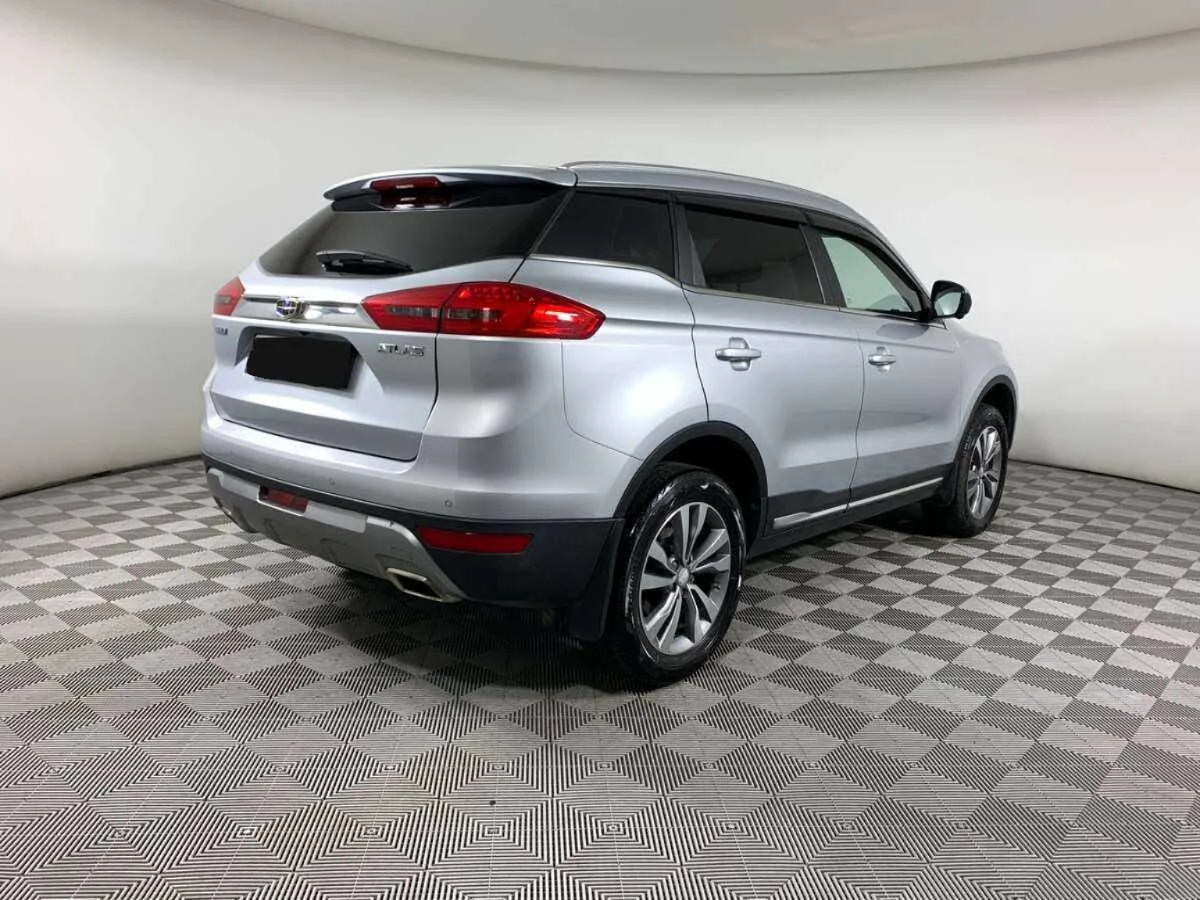 Geely Atlas