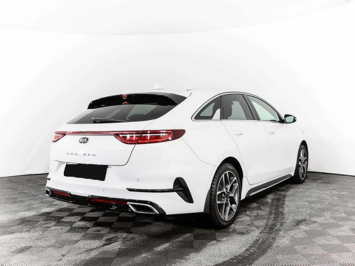 Kia Proceed