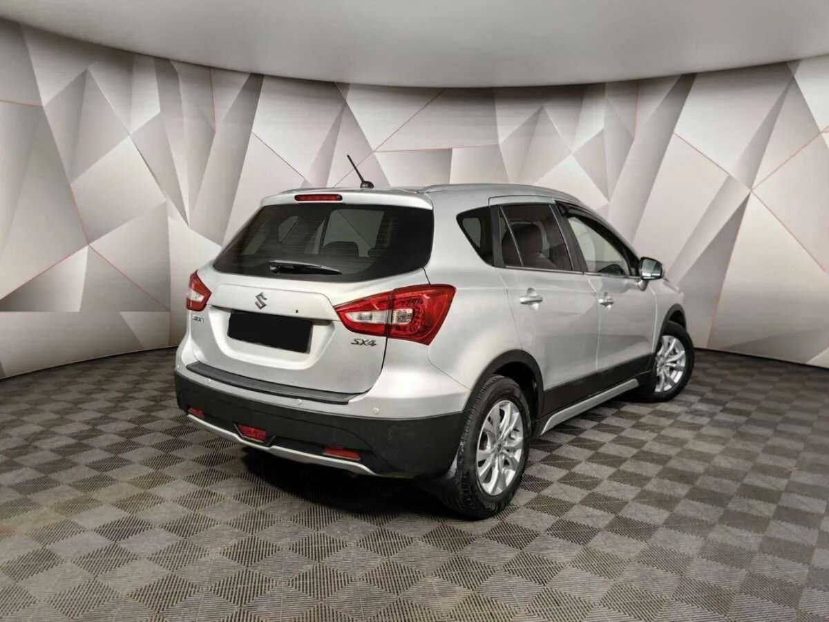 Suzuki SX4